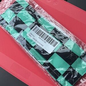 New checked face mask